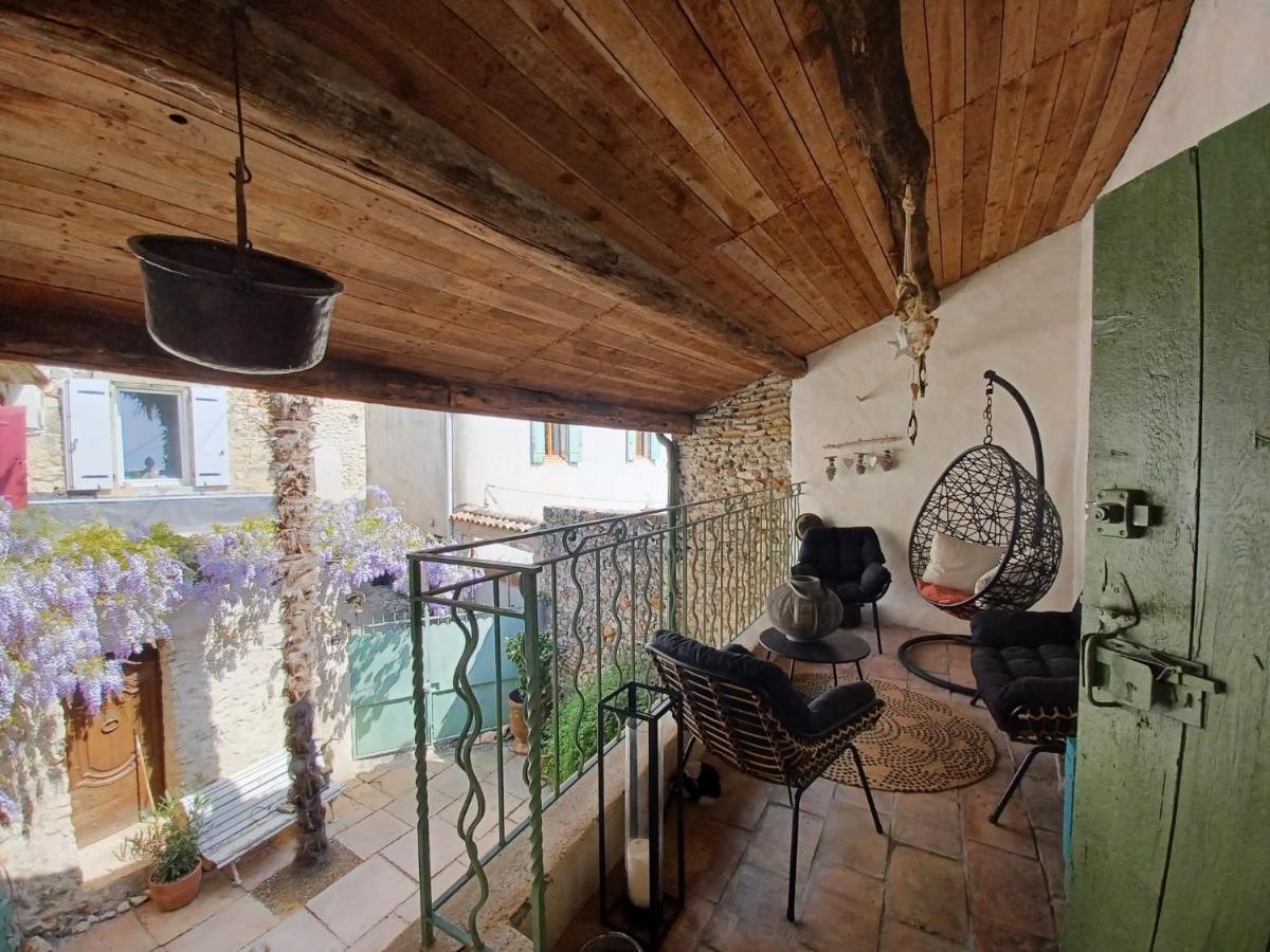 Chez Les Filles Bed & Breakfast Dions Dış mekan fotoğraf
