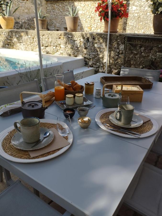 Chez Les Filles Bed & Breakfast Dions Dış mekan fotoğraf
