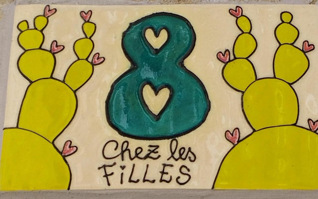 Chez Les Filles Bed & Breakfast Dions Dış mekan fotoğraf