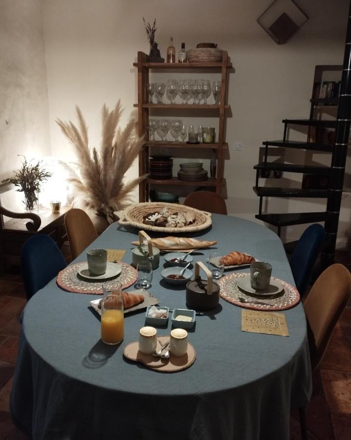 Chez Les Filles Bed & Breakfast Dions Dış mekan fotoğraf